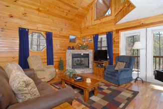 Pigeon Forge Two Bedroom Chalet Features Fireplace Flat-Flat Screen TV-Pool Table-Hot Tub